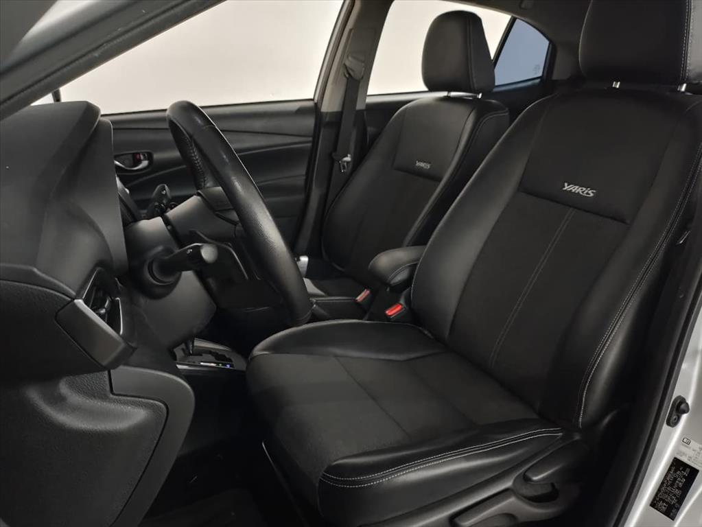 YARIS 1.5 16V FLEX SEDAN XS CONNECT MULTIDRIVE4