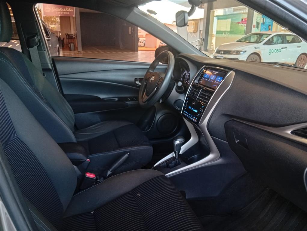 YARIS 1.5 16V FLEX XL PLUS CONNECT MULTIDRIVE7