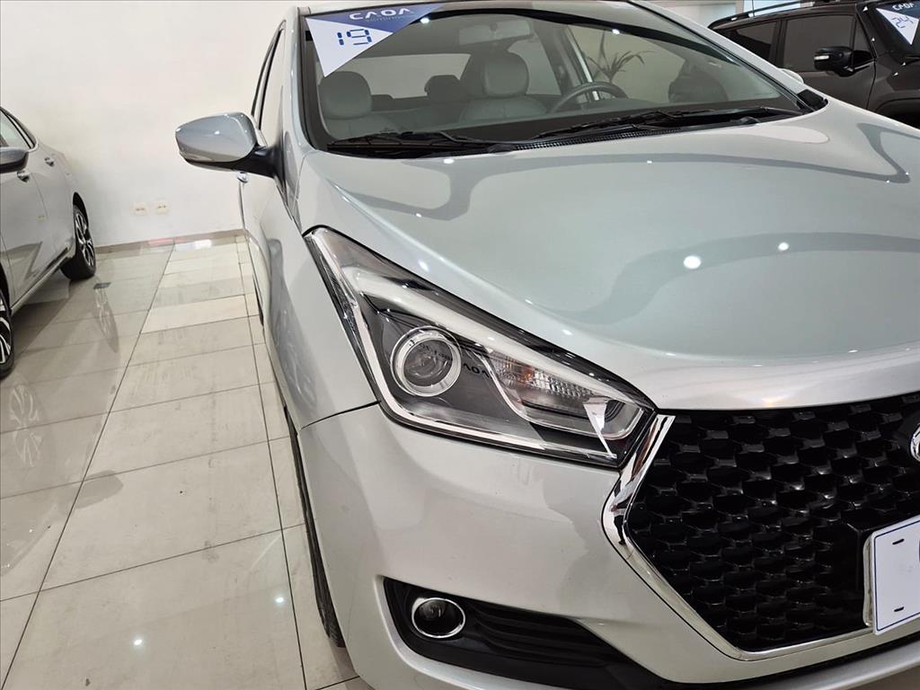 Hyundai-HB20S-1.6 PREMIUM 16V FLEX 4P AUTOMÁTICO