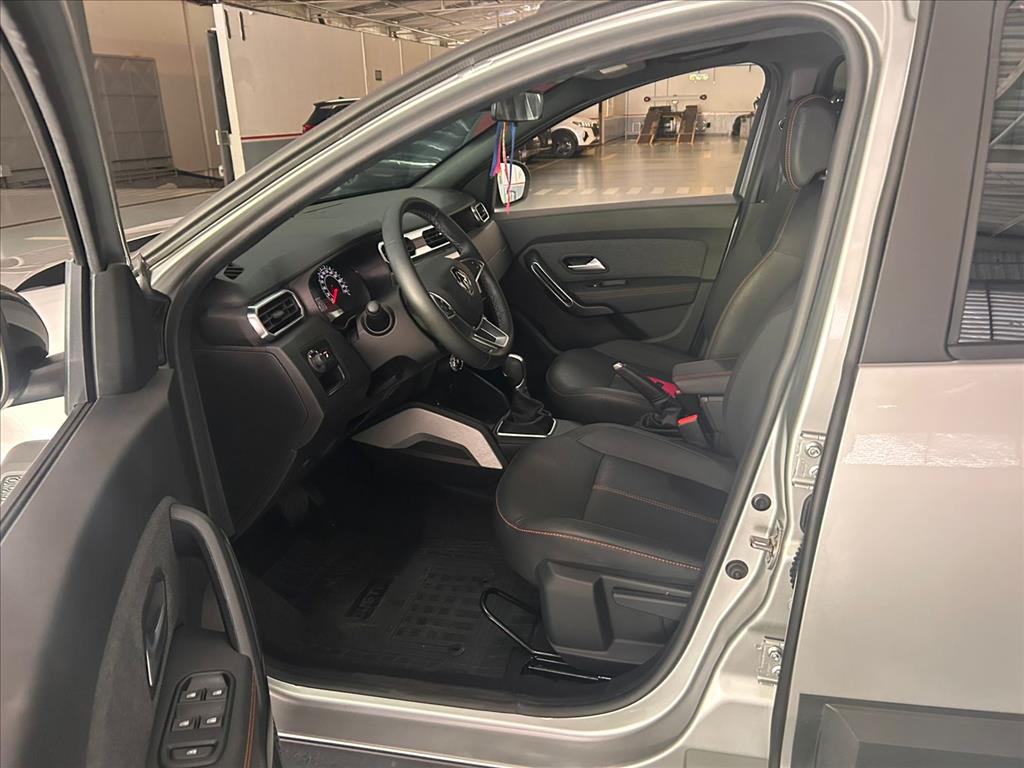 Renault-DUSTER-1.3 TCE FLEX ICONIC PLUS X-TRONIC