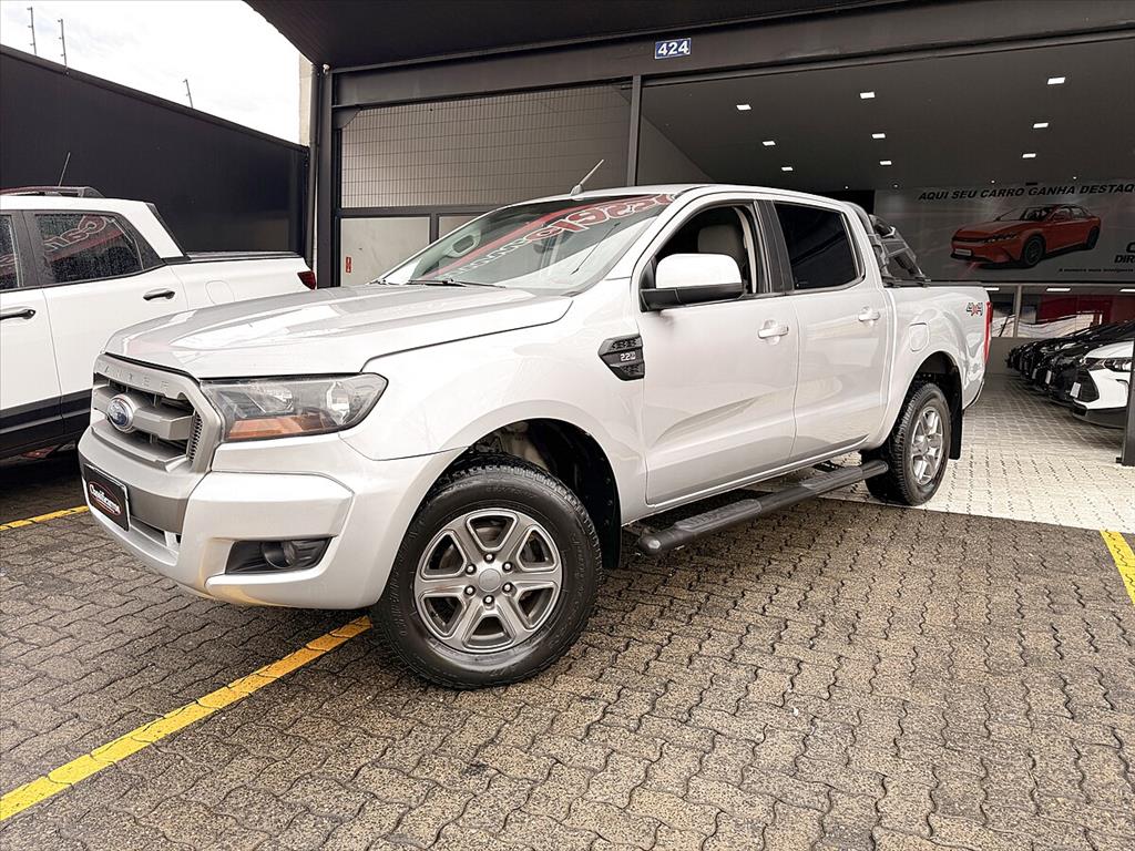 FORD RANGER 2.2 XLS 4X4 CD 16V DIESEL 4P AUTOMÁTICO