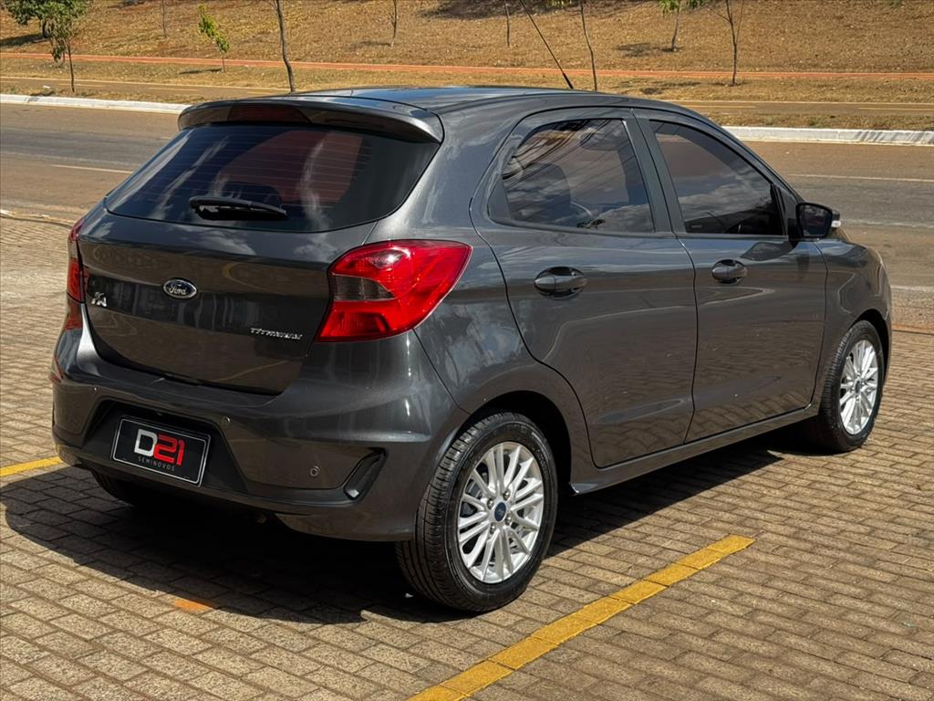 Ford-KA-1.5 TI-VCT FLEX TITANIUM AUTOMÁTICO