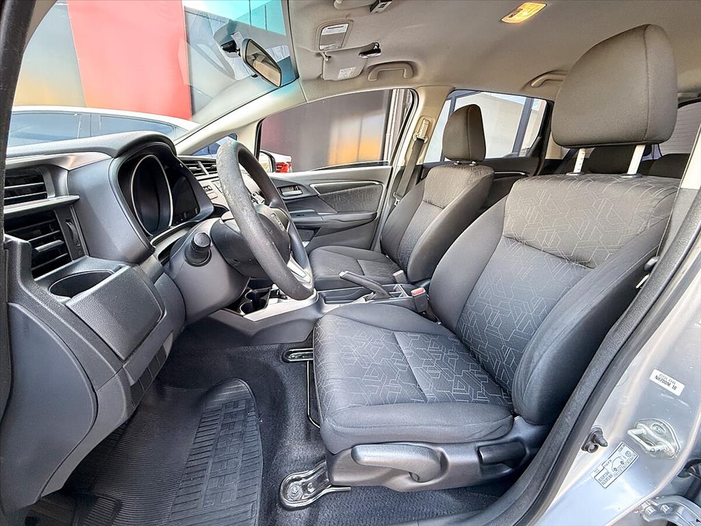 Honda Fit - 1.5 LX 16V FLEX 4P AUTOMÁTICO