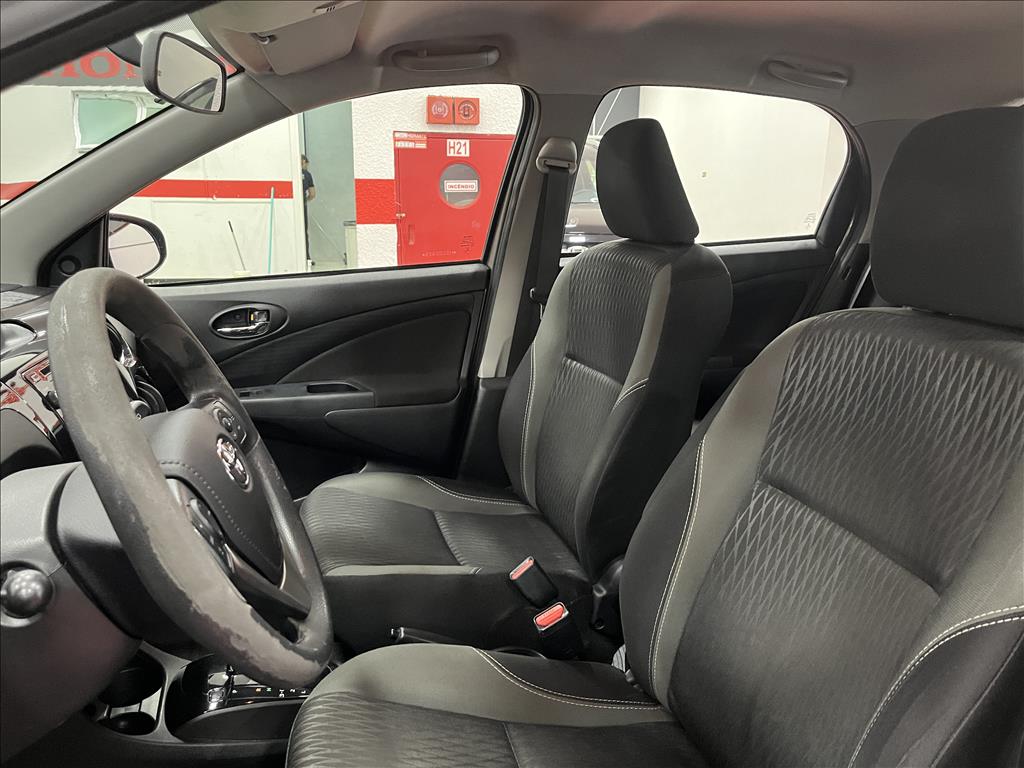 ETIOS 1.5 XS 16V FLEX 4P AUTOMÁTICO10