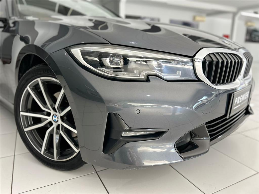 320i 2.0 16V TURBO GASOLINA M SPORT AUTOMÁTICO1