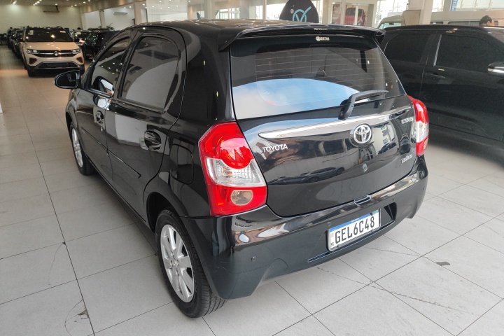 ETIOS 1.5 XLS 16V FLEX 4P AUTOMÁTICO