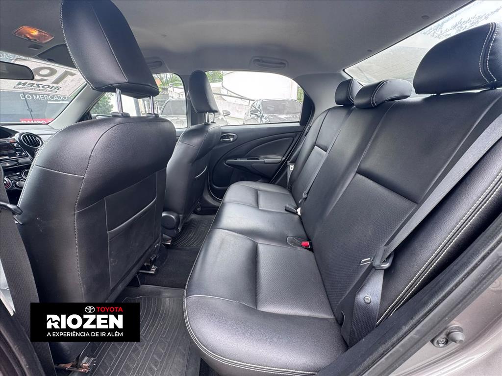 ETIOS 1.5 X PLUS SEDAN 16V FLEX 4P AUTOMÁTICO5