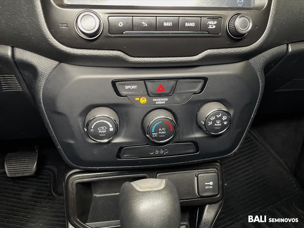 RENEGADE 1.8 16V FLEX 4P AUTOMÁTICO14