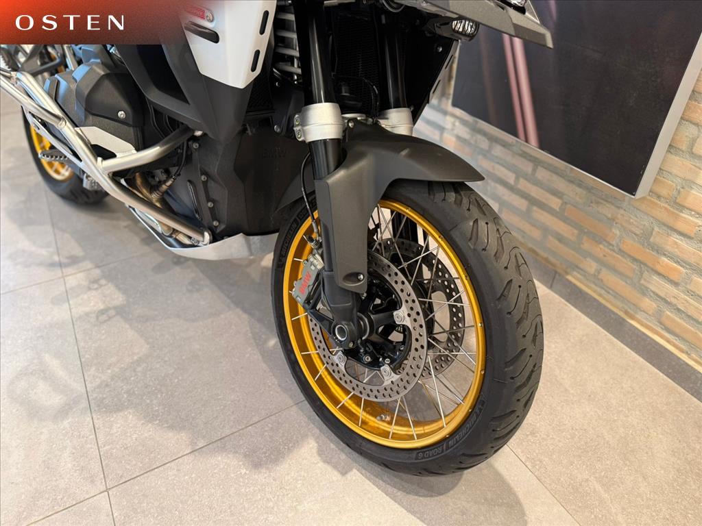 BMW Motorrad-R-1300 GS ADVENTURE TROPHY