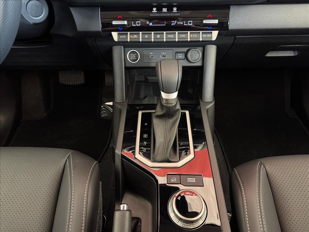 Mitsubishi-TRITON-2.4 BITURBO DIESEL CD HPE-S 4X4 AUTOMÁTICO