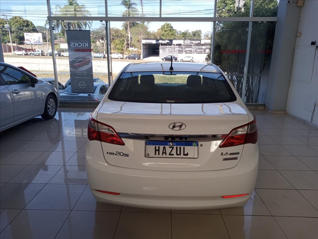 HB20S 1.6 COMFORT PLUS 16V FLEX 4P AUTOMÁTICO