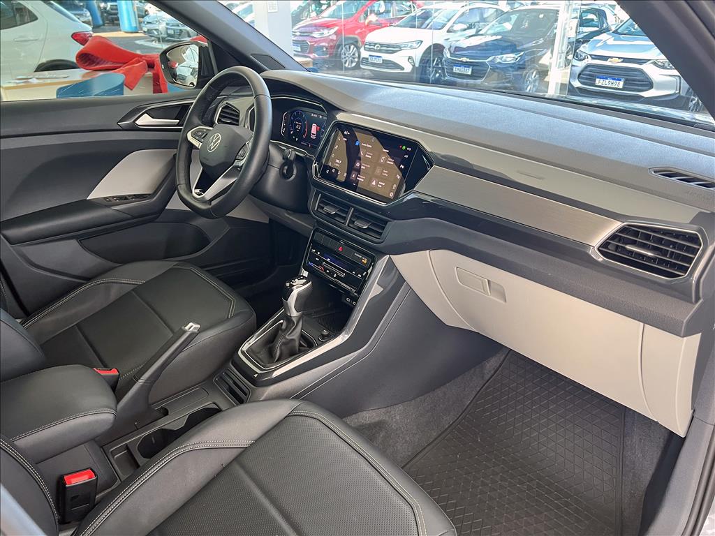 T-CROSS 1.4 250 TSI TOTAL FLEX HIGHLINE AUTOMÁTICO13