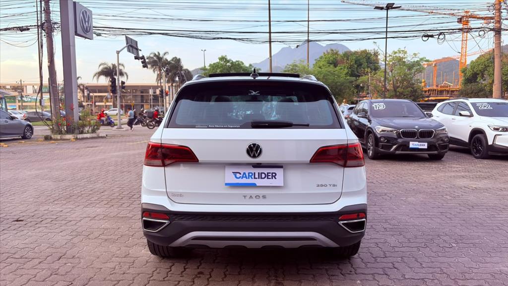 TAOS 1.4 250 TSI TOTAL FLEX HIGHLINE AUTOMÁTICO3