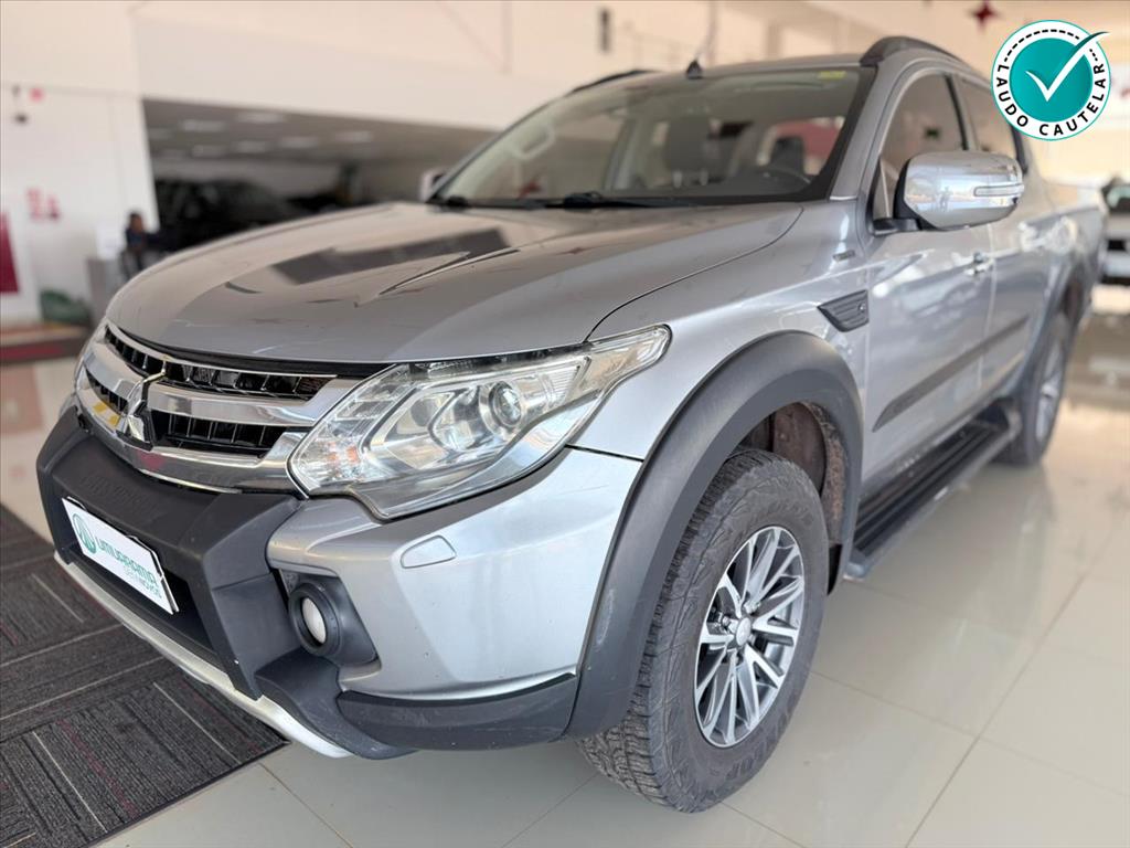 L200 TRITON 2.4 16V TURBO DIESEL OUTDOOR HPE-S CD 4X4 AUTOMÁTICO