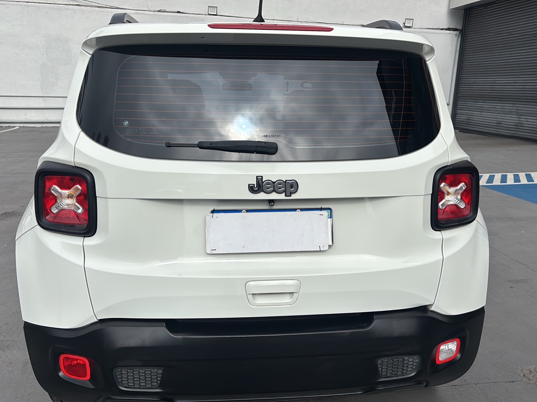 RENEGADE 1.8 16V FLEX STD 4P AUTOMÁTICO3