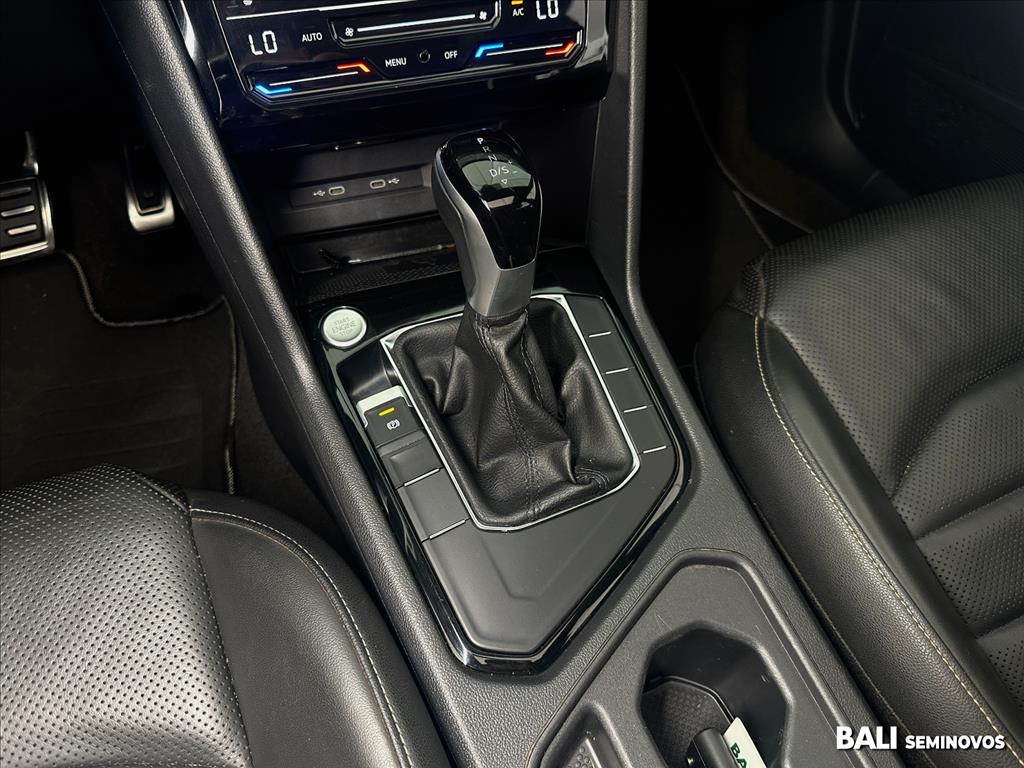 TAOS 1.4 250 TSI TOTAL FLEX HIGHLINE AUTOMÁTICO10
