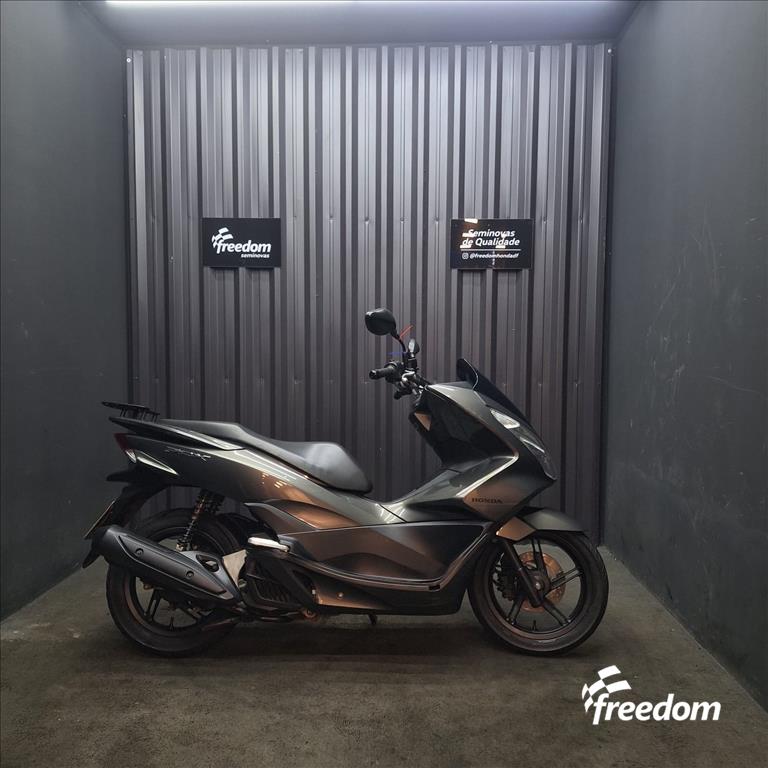Moto HONDA do modelo PCX PCX 2017/2017