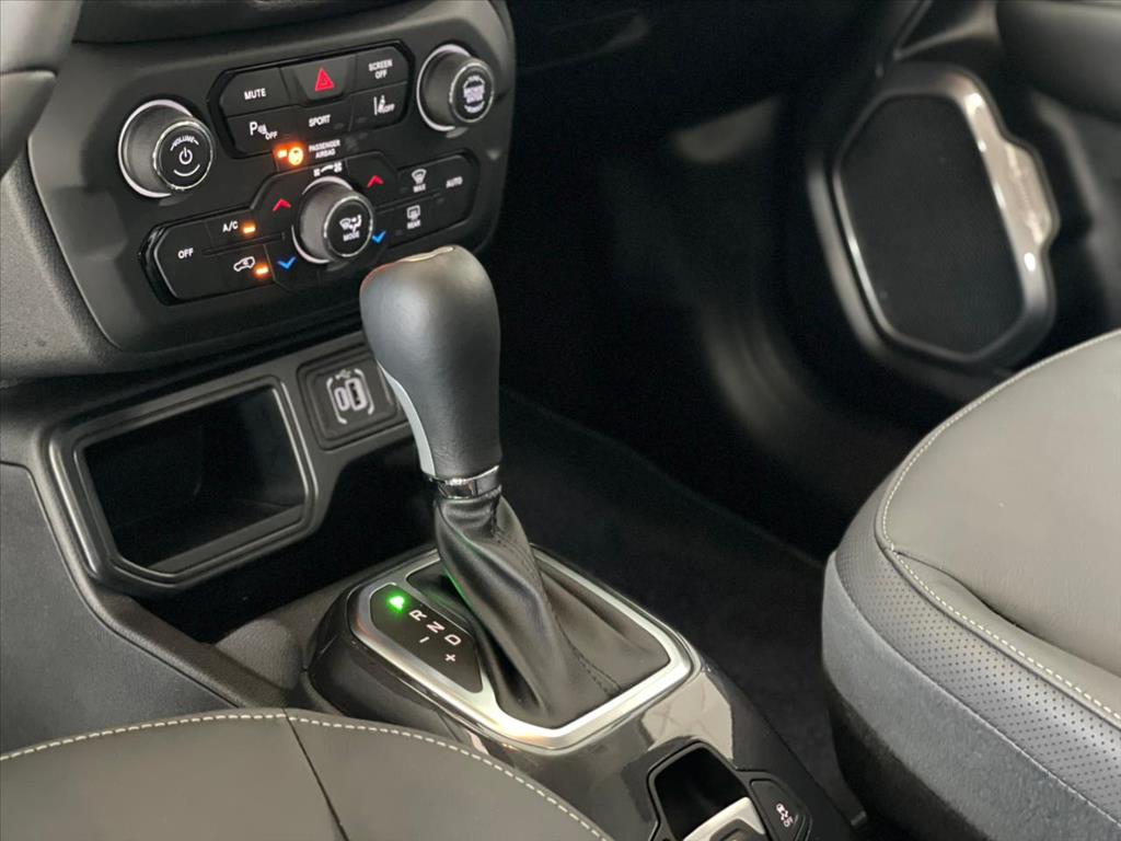 RENEGADE 1.3 T270 TURBO FLEX LONGITUDE AT68