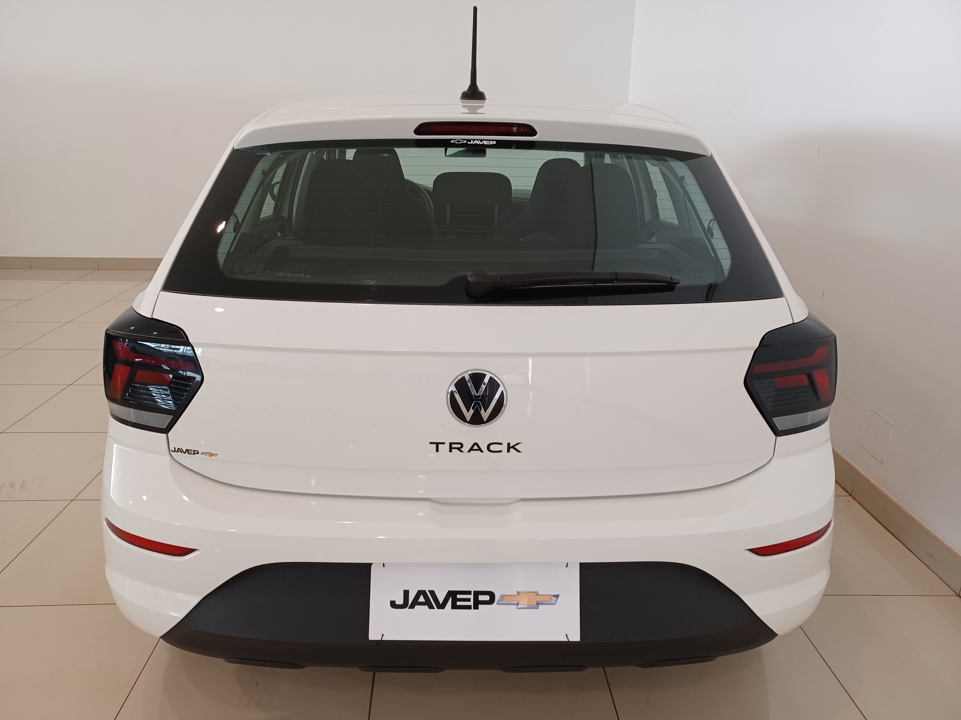 VW - Volkswagen-POLO-1.0 MPI TRACK MANUAL