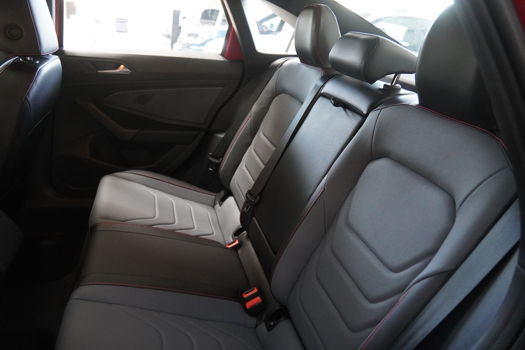 JETTA 2.0 350 TSI GASOLINA GLI DSG8