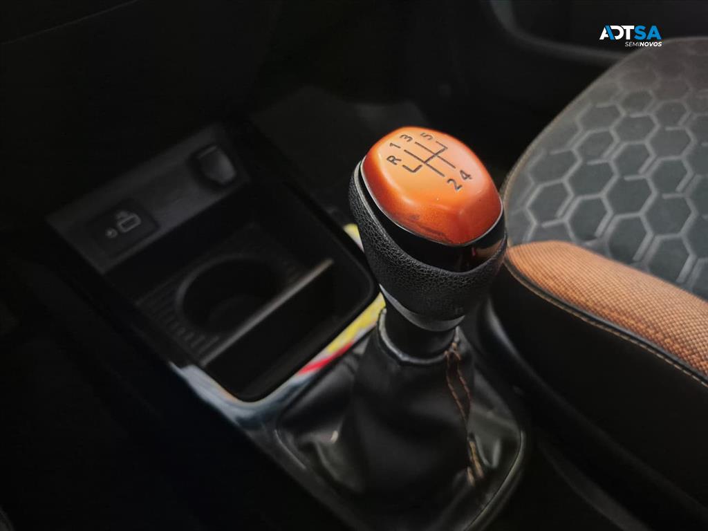 RENAULT KWID 1.0 12V SCE FLEX OUTSIDER MANUAL