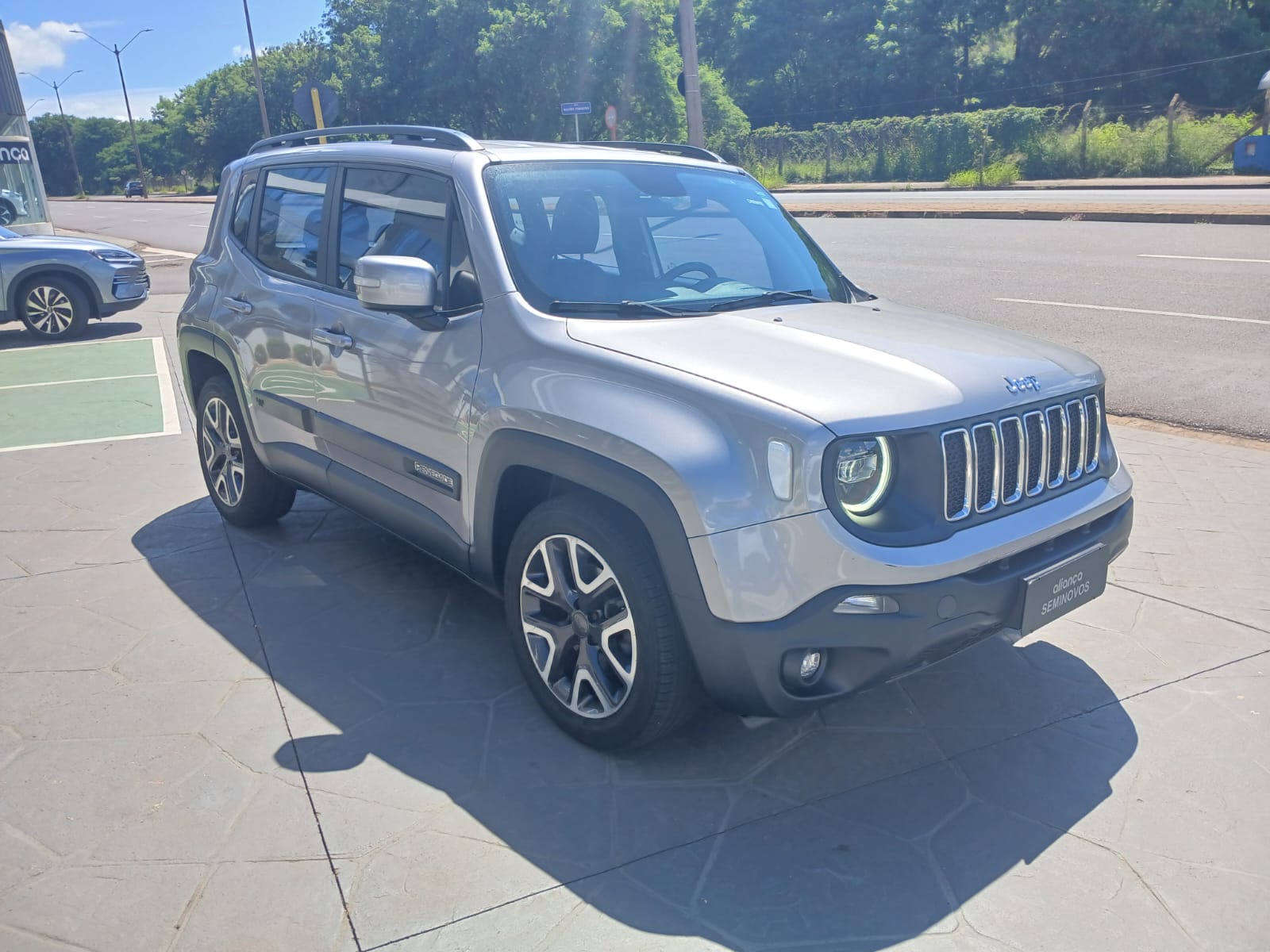 RENEGADE 1.8 16V FLEX LONGITUDE 4P AUTOMÁTICO