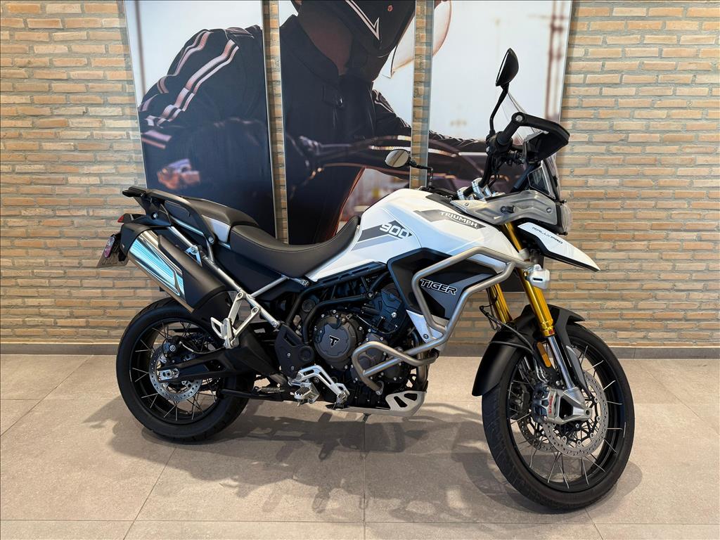 900 RALLY PRO