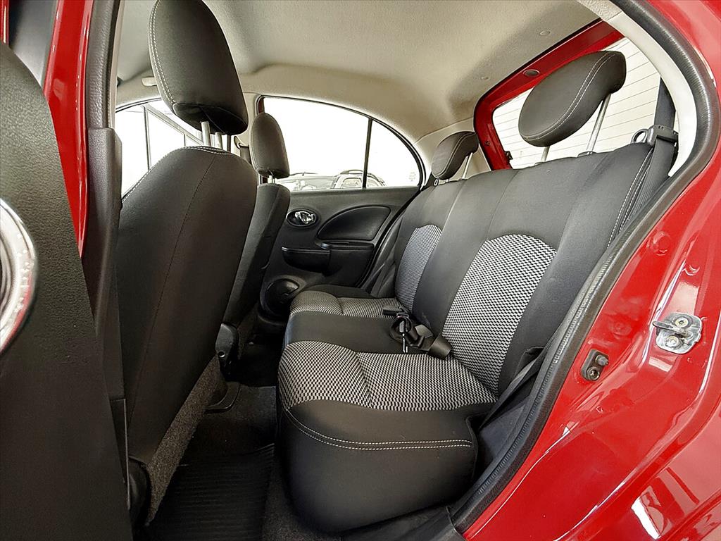 Nissan March - 1.6 SV 16V FLEX 4P MANUAL