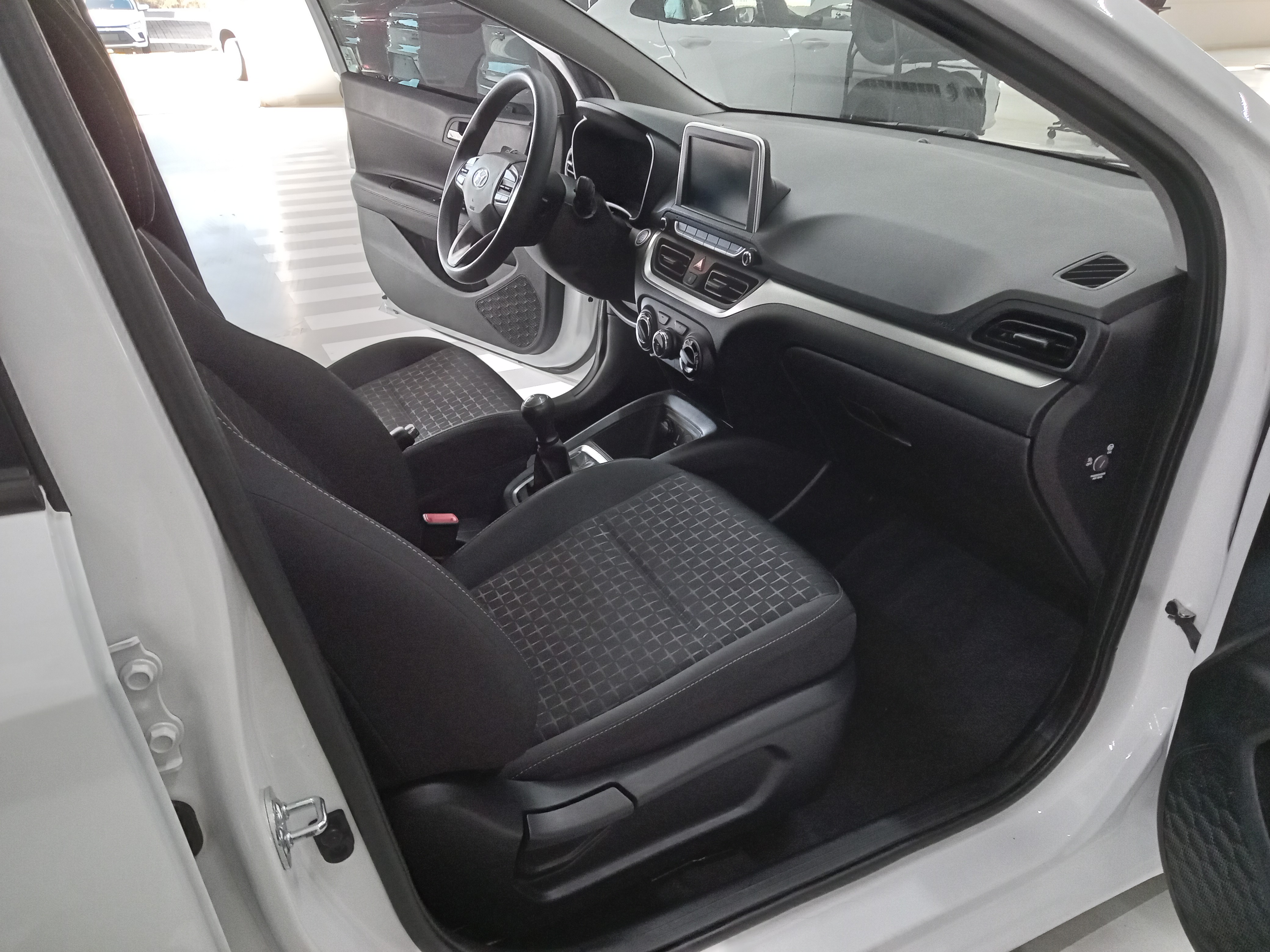 HB20 1.0 12V FLEX LIMITED PLUS MANUAL8