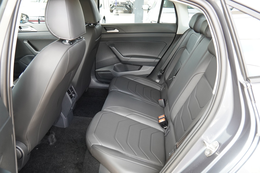 VIRTUS 1.0 200 TSI COMFORTLINE AUTOMÁTICO9