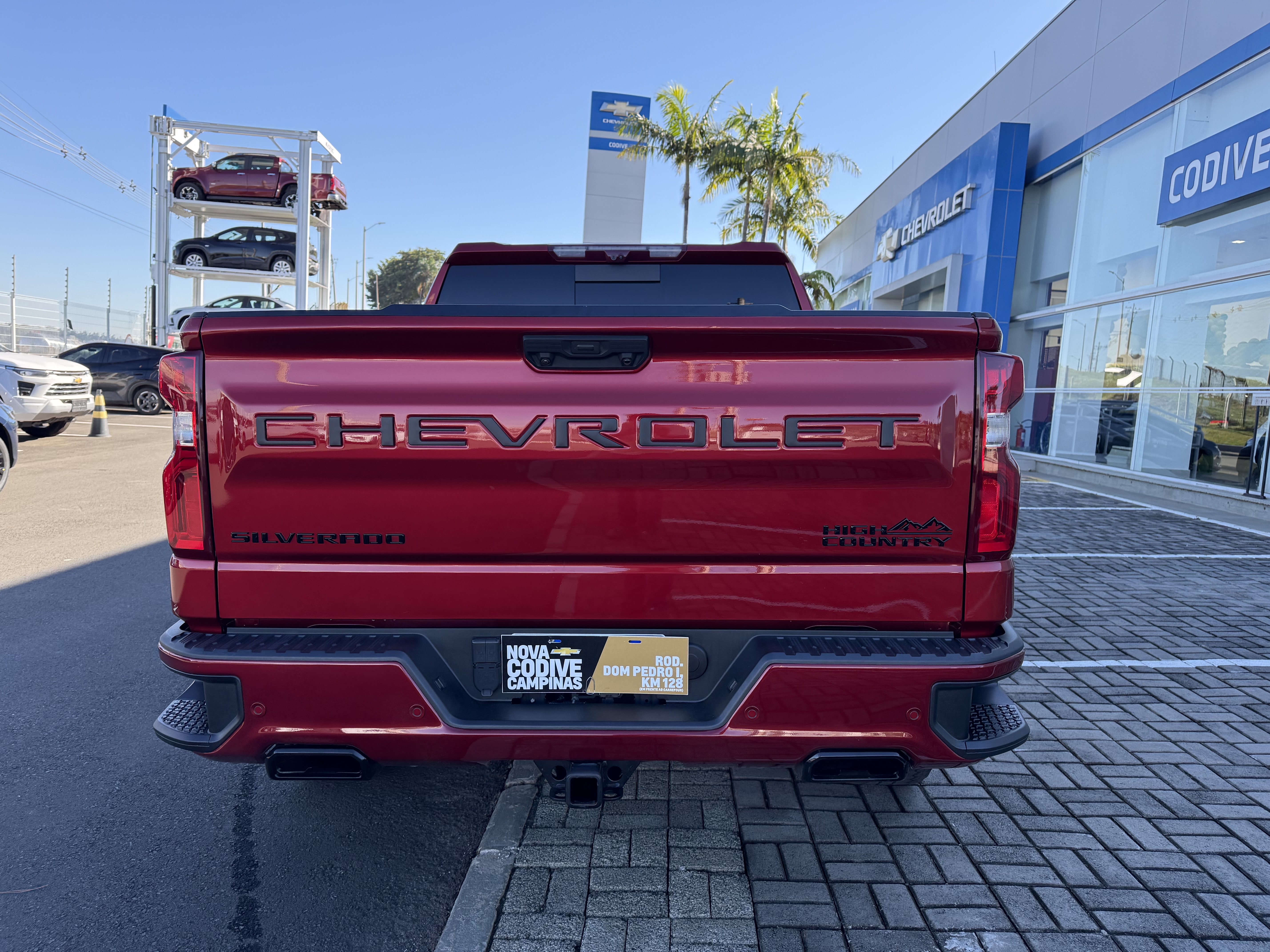SILVERADO 5.3 V8 GASOLINA 1500 HIGH COUNTRY 4X4 AUTOMÁTICO5