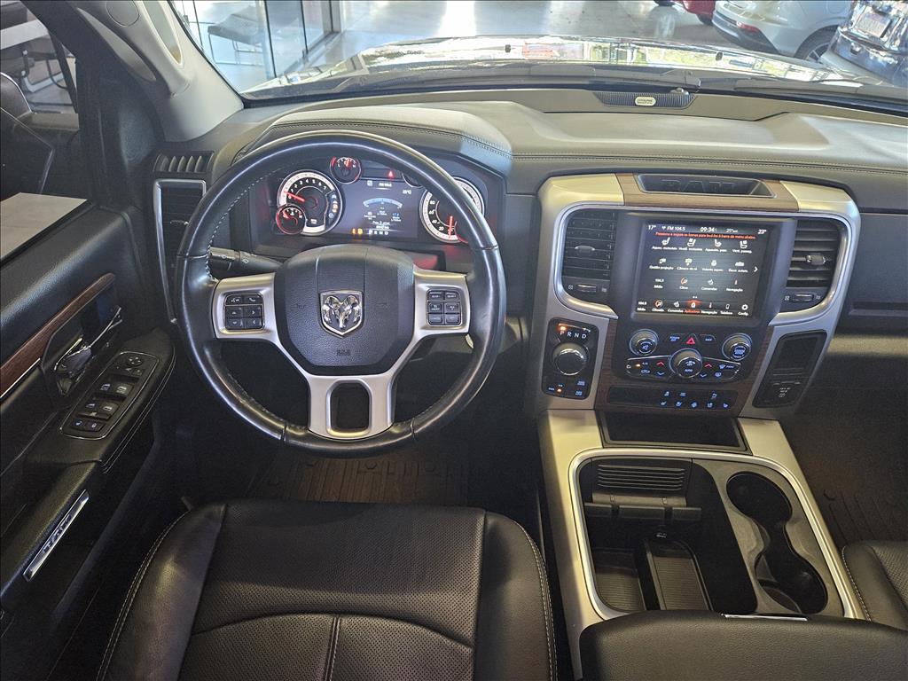 CLASSIC 5.7 V8 GASOLINA LARAMIE CD 4X4 AUTOMÁTICO