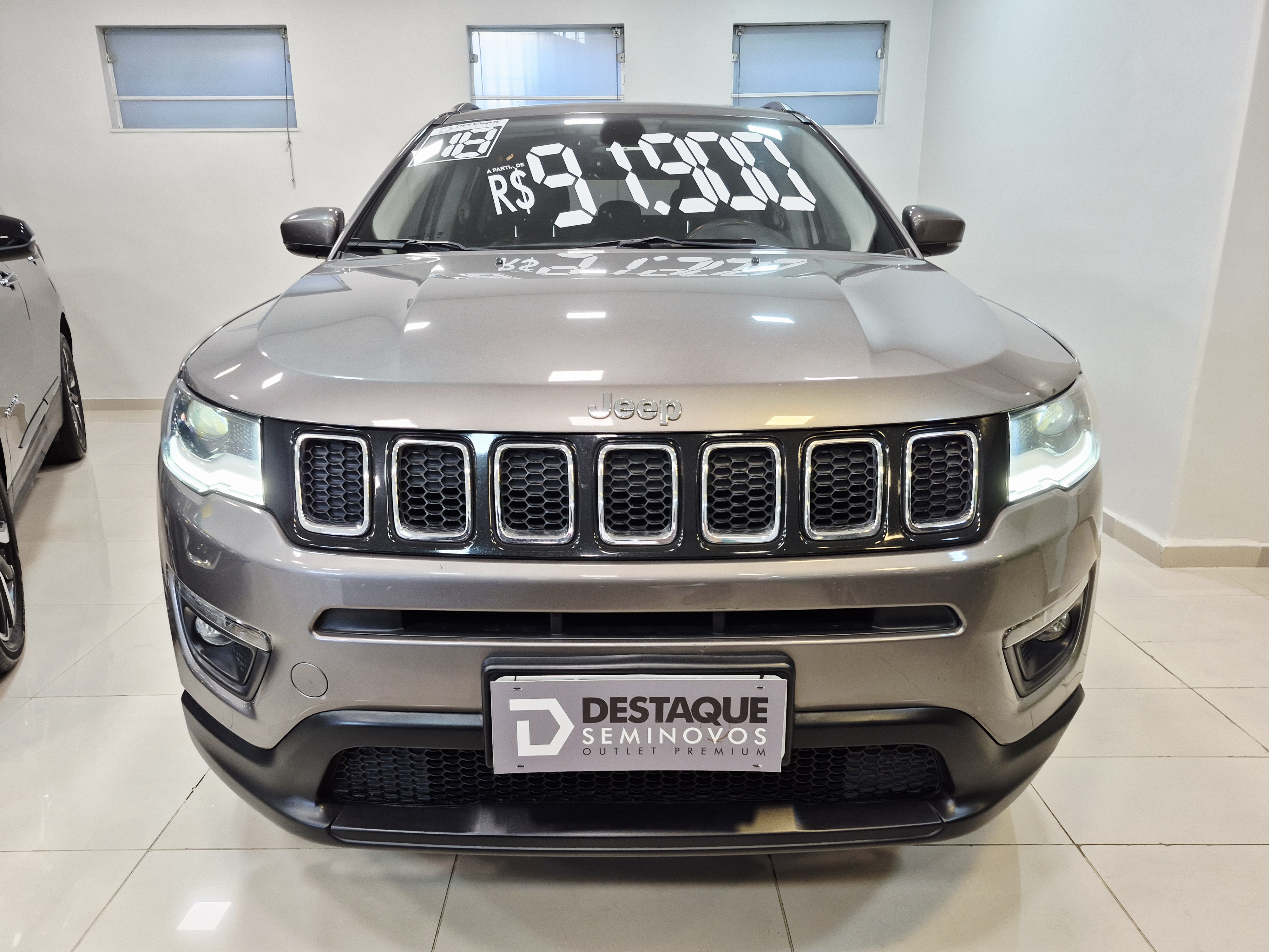 Foto ilustrativa do carro