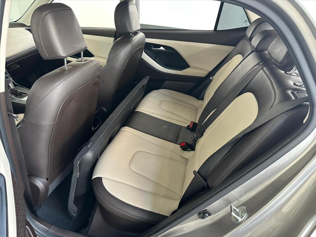 CRETA 2.0 FLEX ULTIMATE AUTOMÁTICO11