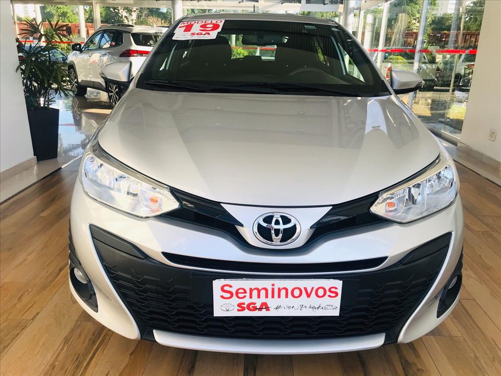 YARIS 1.3 16V FLEX XL PLUS TECH MULTIDRIVE YARIS 1.3 16V FLEX XL PLUS TECH MULTIDRIVE