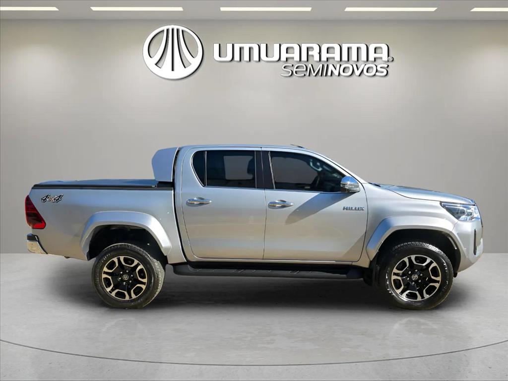 HILUX 2.8 D-4D TURBO DIESEL CD SRX 4X4 AUTOMÁTICO5