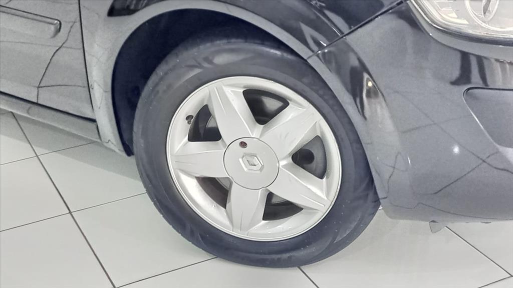 GRAND SCÉNIC 2.0 DYNAMIQUE 16V GASOLINA 4P AUTOMÁTICO2