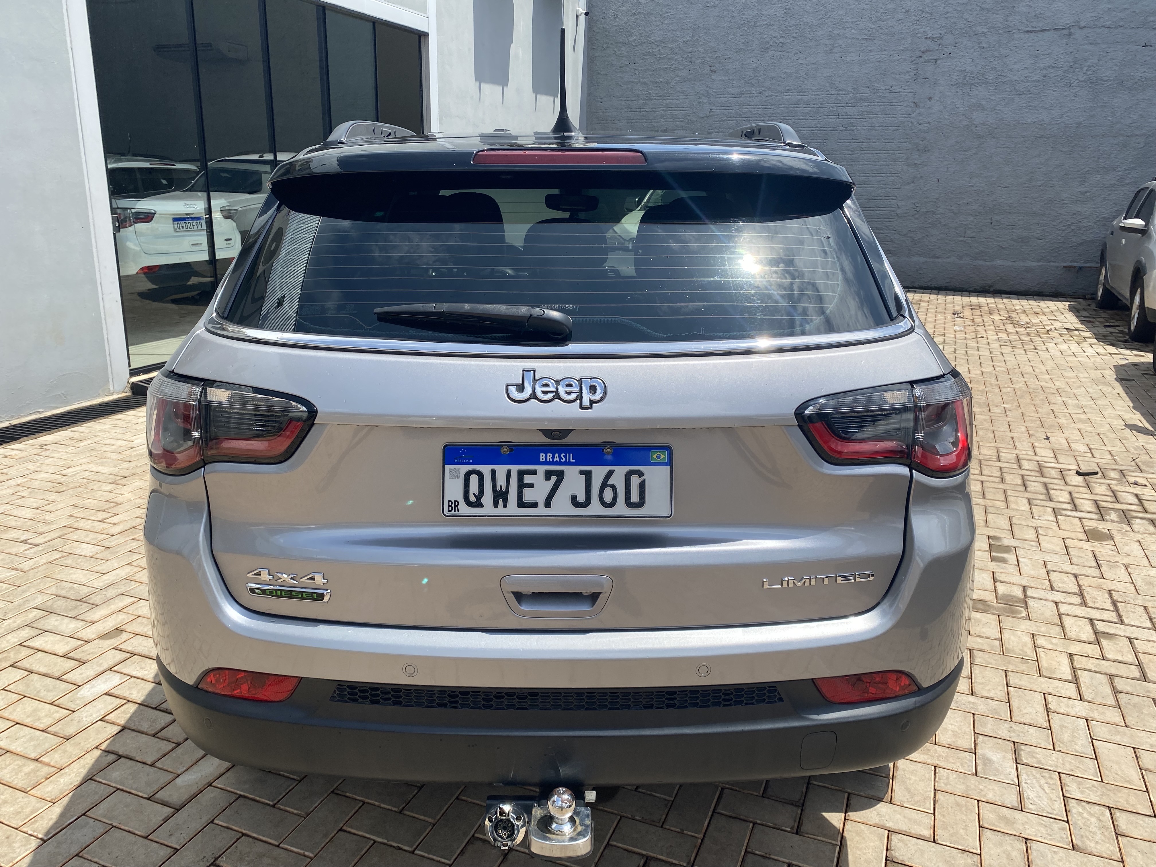 COMPASS 2.0 16V DIESEL LIMITED 4X4 AUTOMÁTICO5