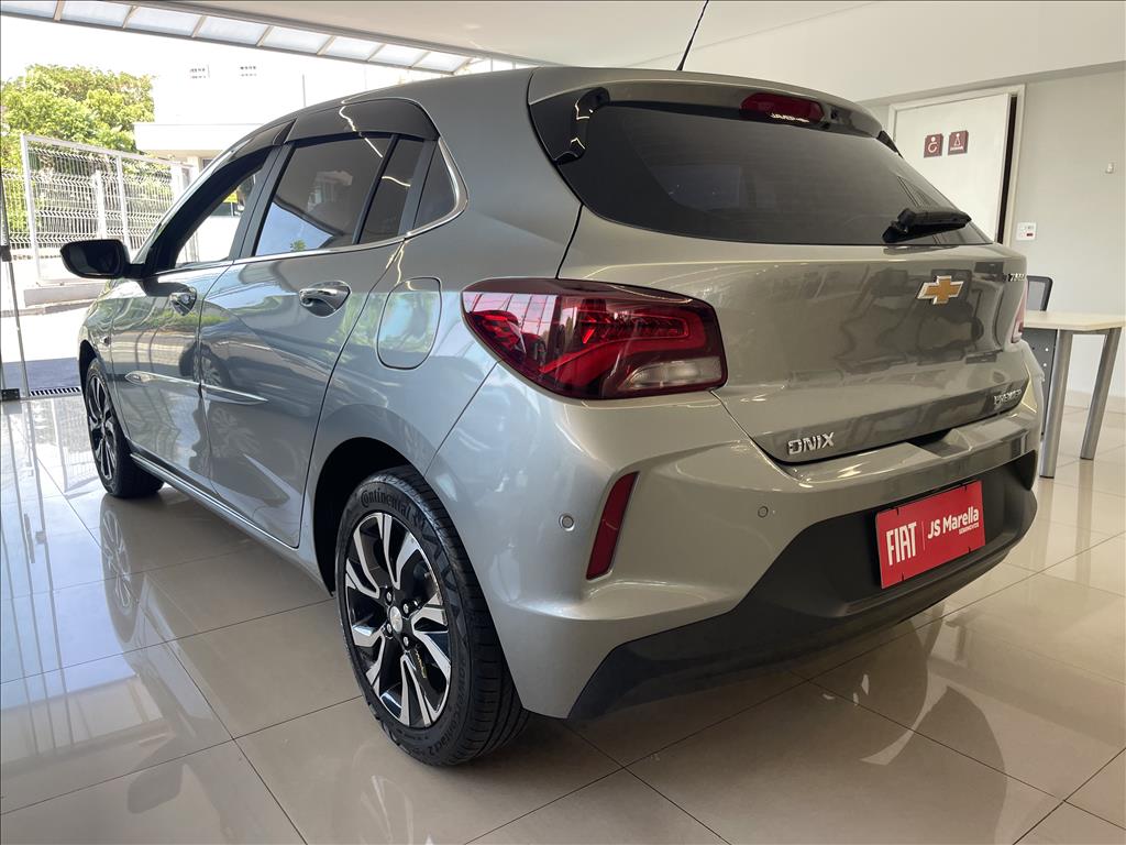 ONIX 1.0 TURBO FLEX LTZ AUTOMÁTICO4