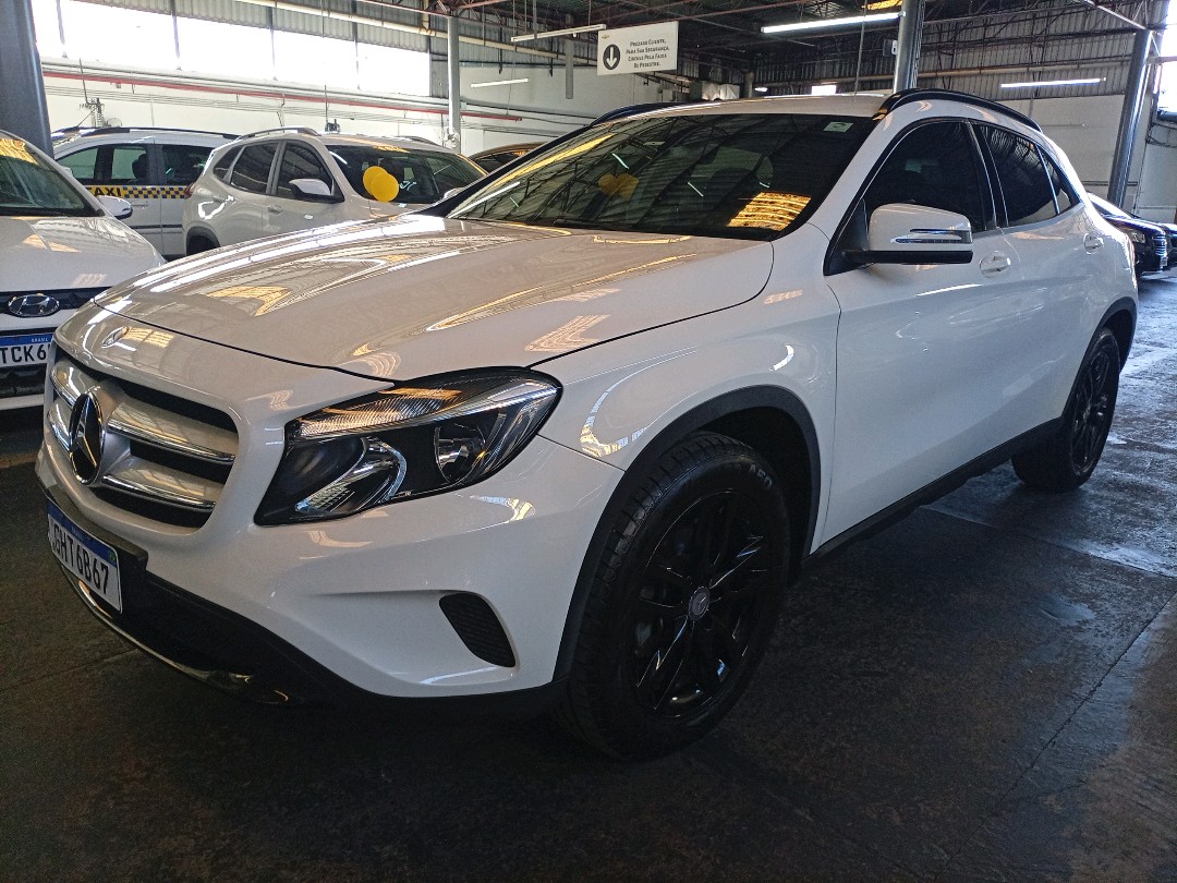 MERCEDES-BENZ GLA 200 1.6 CGI ADVANCE 16V TURBO FLEX 4P AUTOMÁTICO