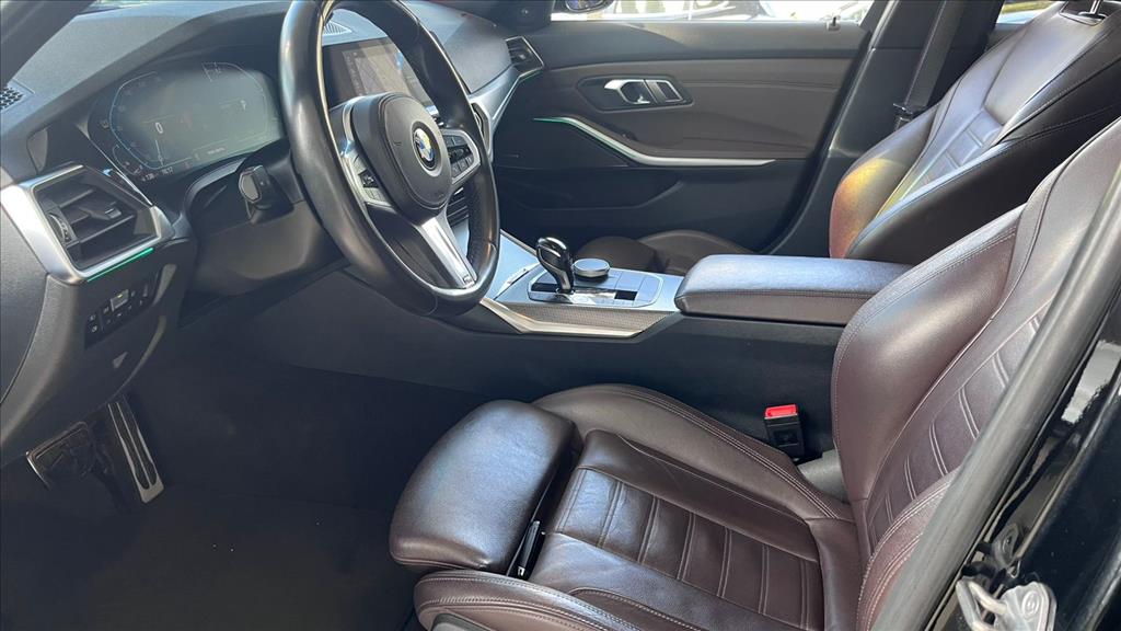 320i 2.0 16V TURBO GASOLINA M SPORT AUTOMÁTICO