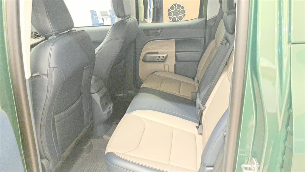 Ford-MAVERICK-2.5 HYBRID LARIAT e-CVT