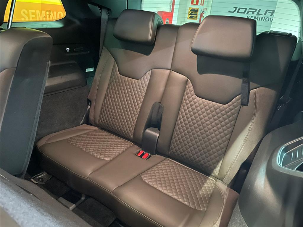 COMMANDER 1.3 T270 TURBO FLEX OVERLAND AT615