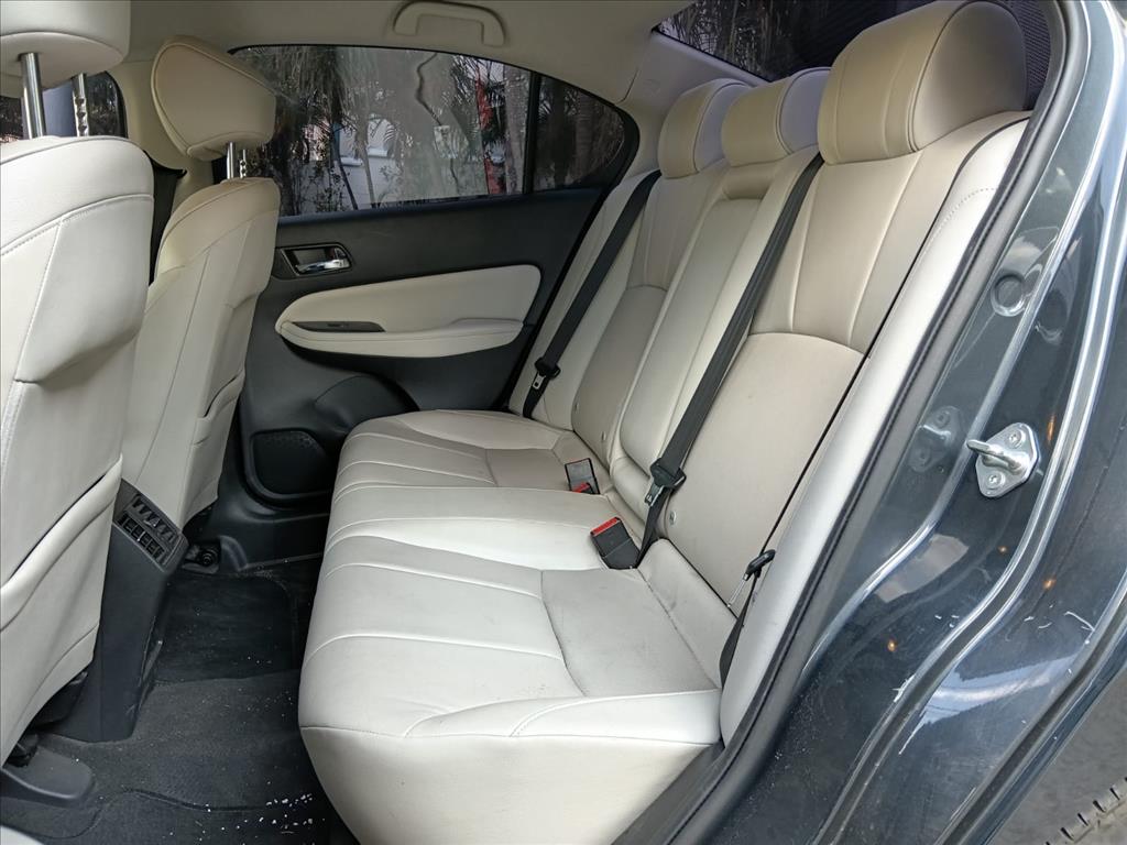 Honda-CITY-1.5 i-VTEC FLEX HATCH TOURING CVT