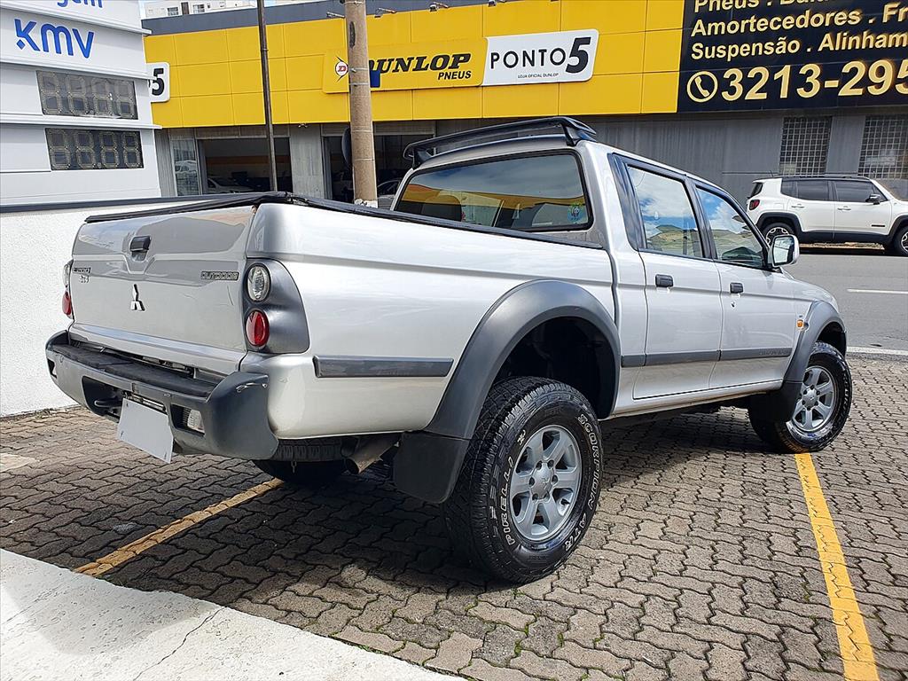 Mitsubishi L200 Outdoor - 2.5 HPE 4X4 CD 8V TURBO INTERCOOLER DIESEL 4P MANUAL