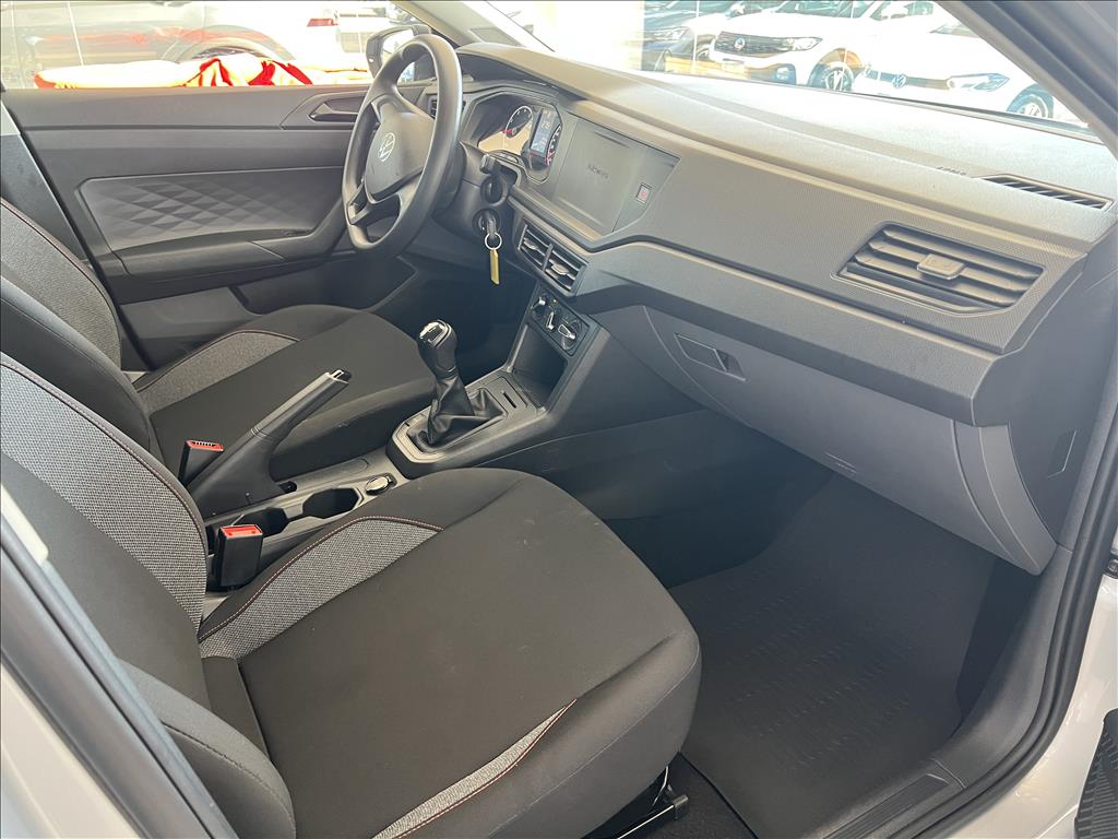 POLO 1.0 MPI ROBUST MANUAL15