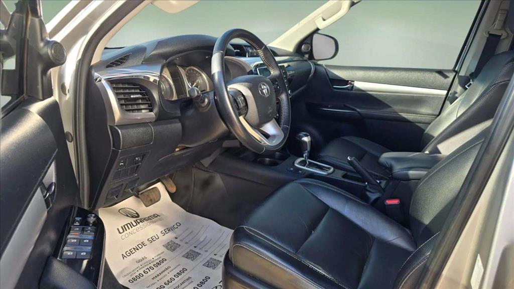 HILUX 2.8 D-4D TURBO DIESEL CD SRV 4X4 AUTOMÁTICO11