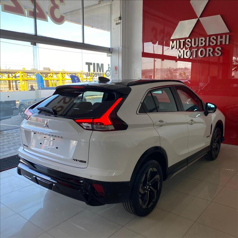 Mitsubishi-ECLIPSE CROSS-1.5 MIVEC TURBO GASOLINA HPE-S BLACK S-AWC CVT