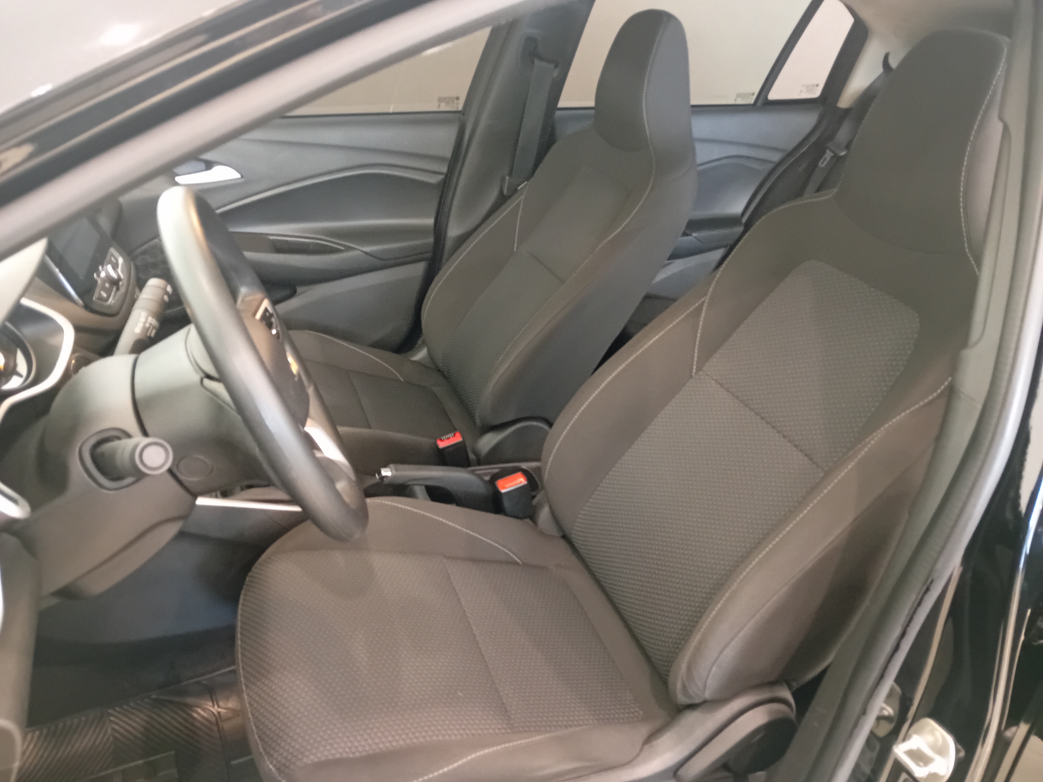 Chevrolet Onix 1.0 Flex LT Manual - foto 9