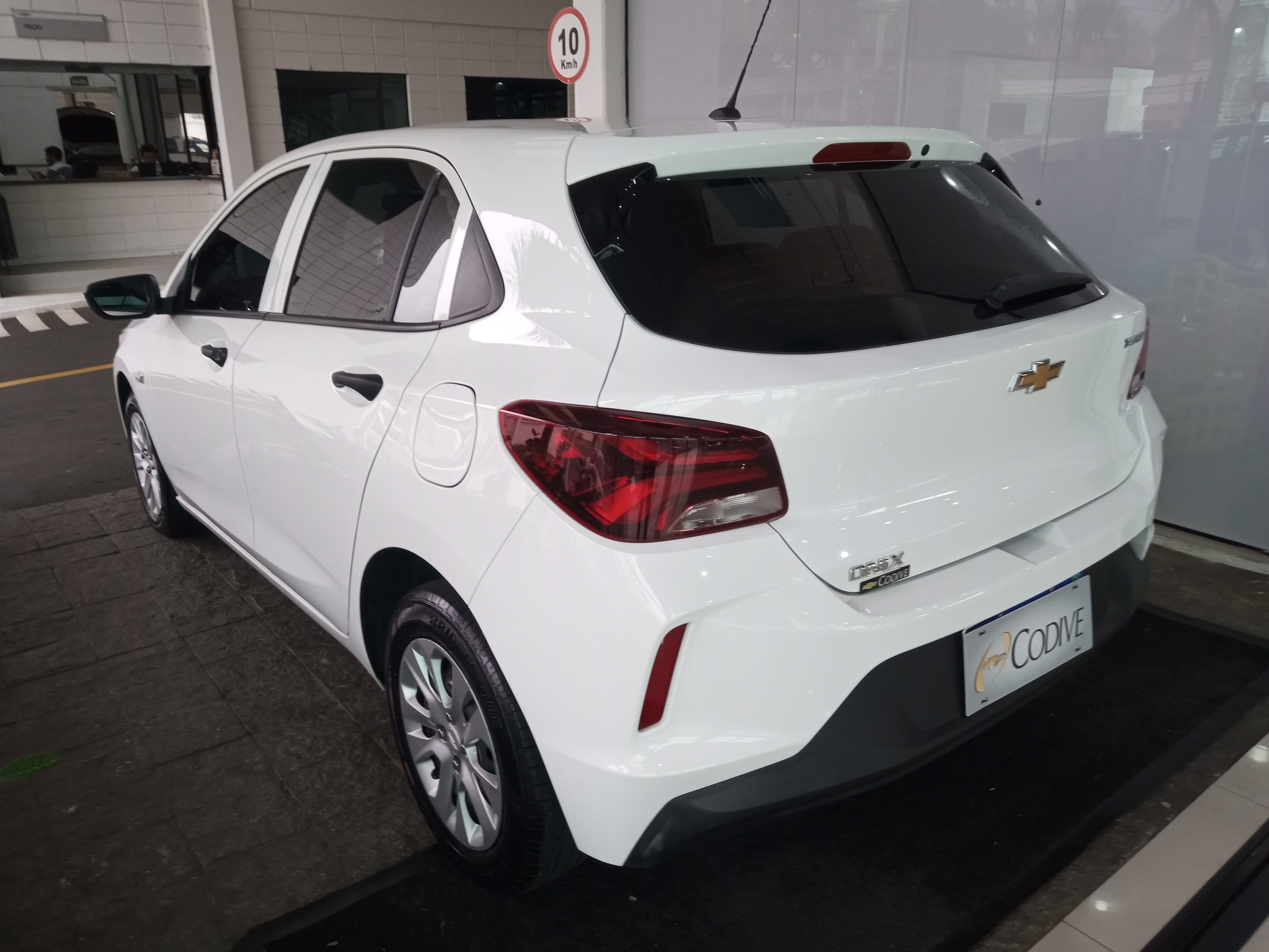 ONIX 1.0 TURBO FLEX AUTOMÁTICO5